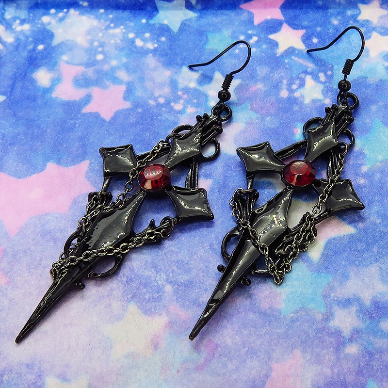 黒く輝く十字架のブラッククロスチェーンピアス ロザリオ ゴシック パンク ロック メタルブラック