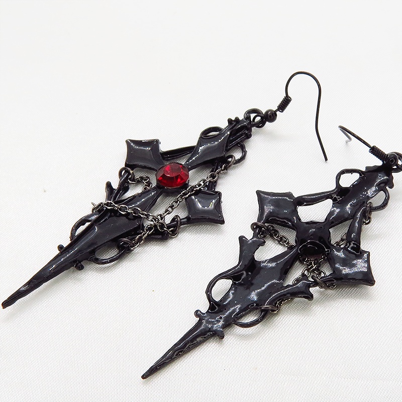 黒く輝く十字架のブラッククロスチェーンピアス ロザリオ ゴシック パンク ロック メタルブラック