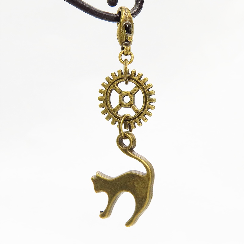 マスクチャーム チームパンク風 跳ね猫と歯車のシンプルなチャーム キーホルダー アンティークカラー