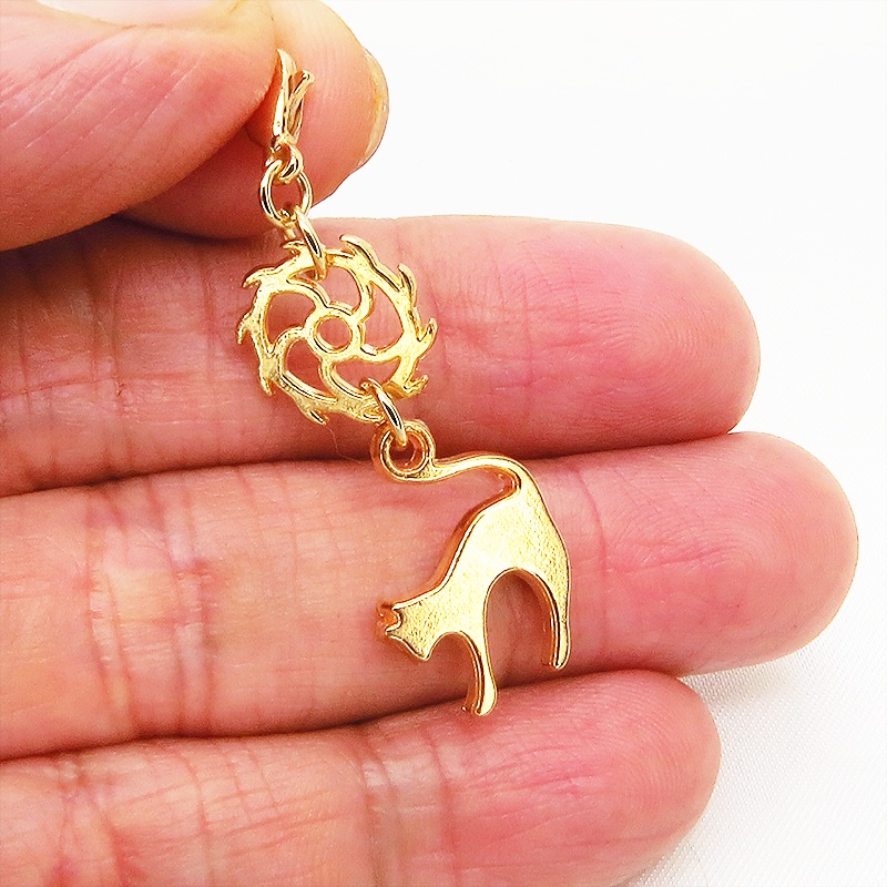 マスクチャーム チームパンク風 跳ね猫と歯車のシンプルなチャーム キーホルダー マットゴールド