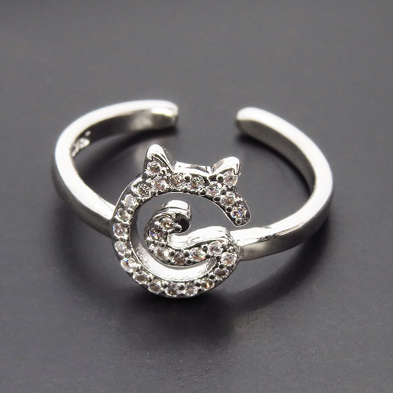 くるくる巻いた尻尾と猫耳モチーフのデザインリング シルバー925 キュービックジルコニア フリーサイズ
