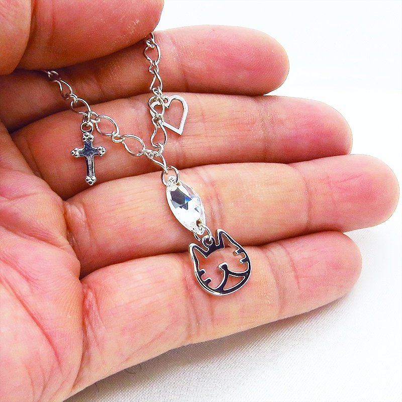 猫フェイスシルエットモチーフと大きめスワロフスキー(クリアカラー)のブレスレット シルバーカラー ロザリオ ハート