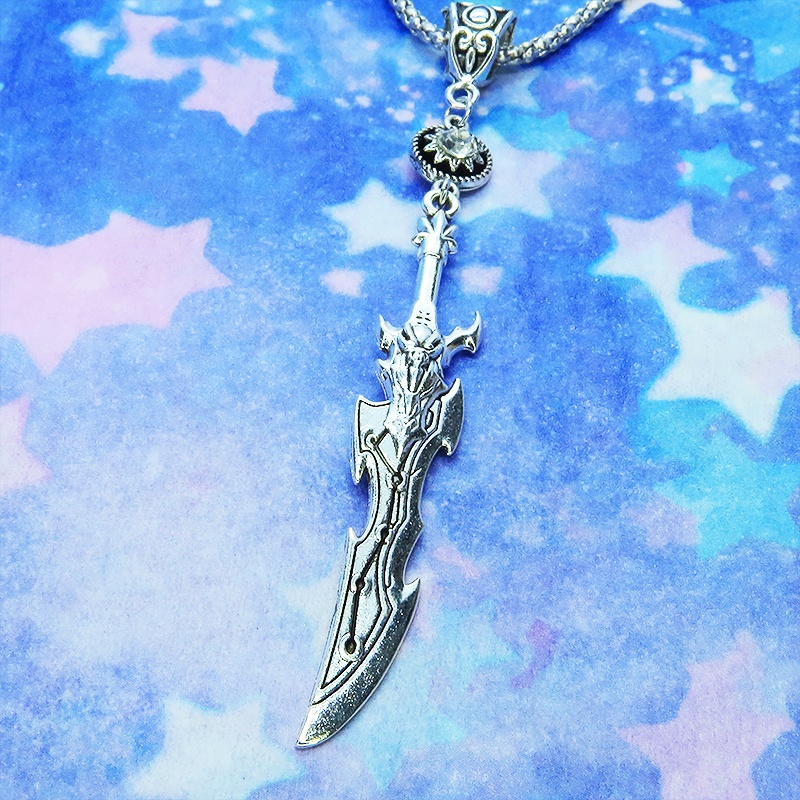 アンティークシルバー 剣(ソード)モチーフとラインストーンを組合せたロングネックレス メンズ レディース ゴシック