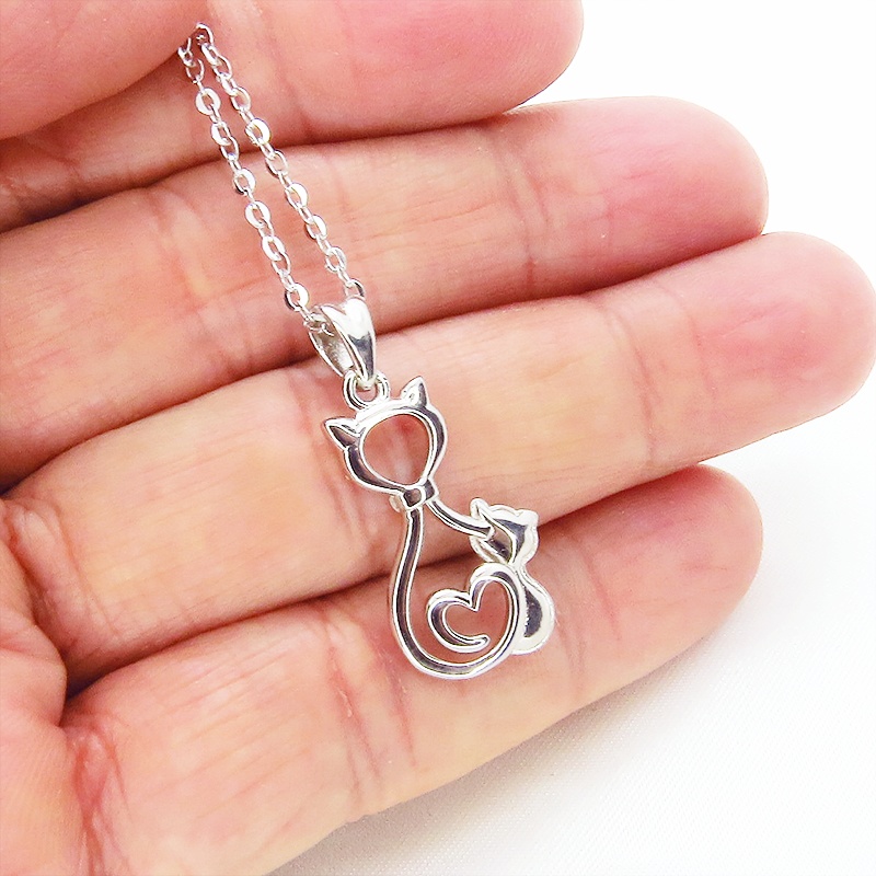シルバー925 親子が寄り添う猫シルエットモチーフの大人可愛いペンダント・ネックレス 親子 ハート