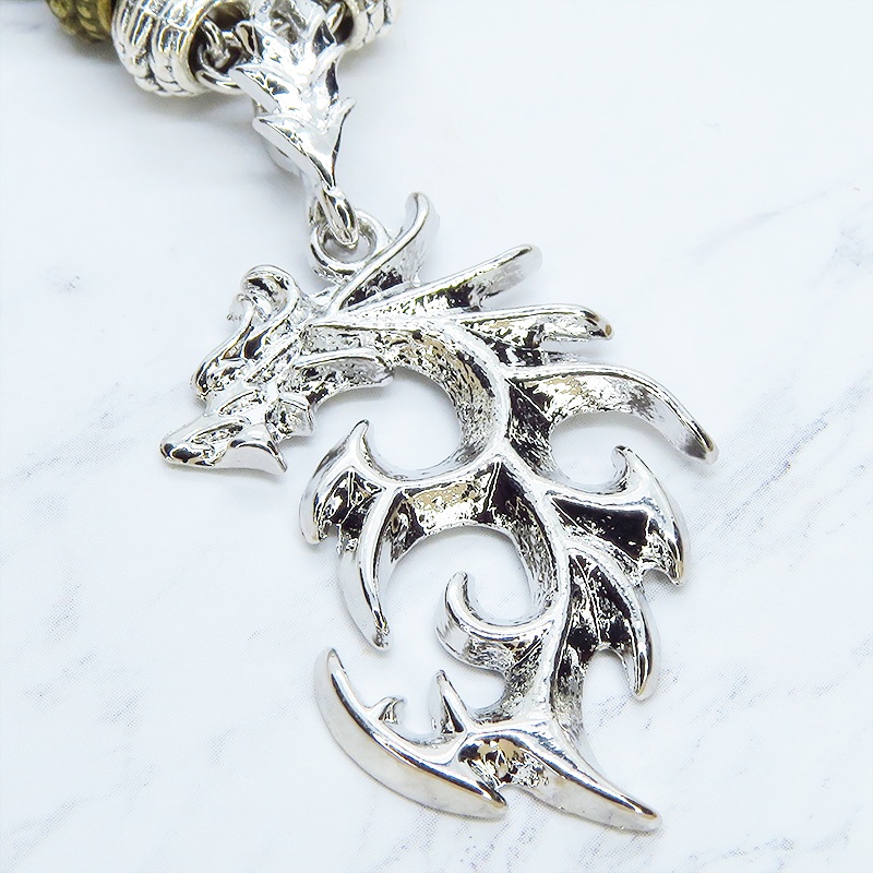 ドラゴンのシルエットモチーフとカラビナ・バックルのパンクロックスタイルネックレス ロック シルバー925PLD メタルビーズ