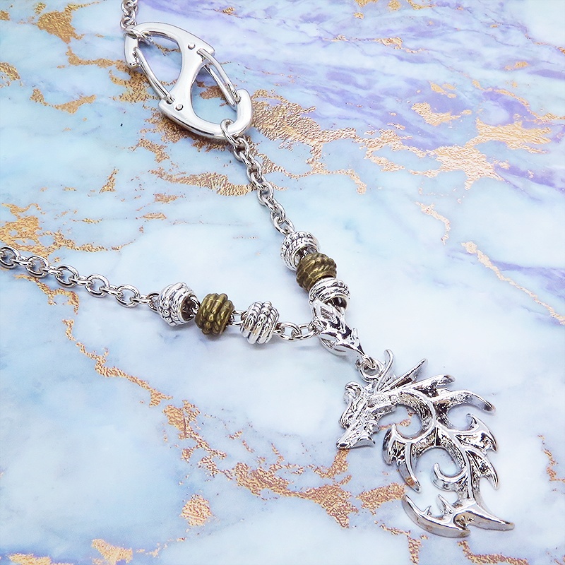 ドラゴンのシルエットモチーフとカラビナ・バックルのパンクロックスタイルネックレス ロック シルバー925PLD メタルビーズ