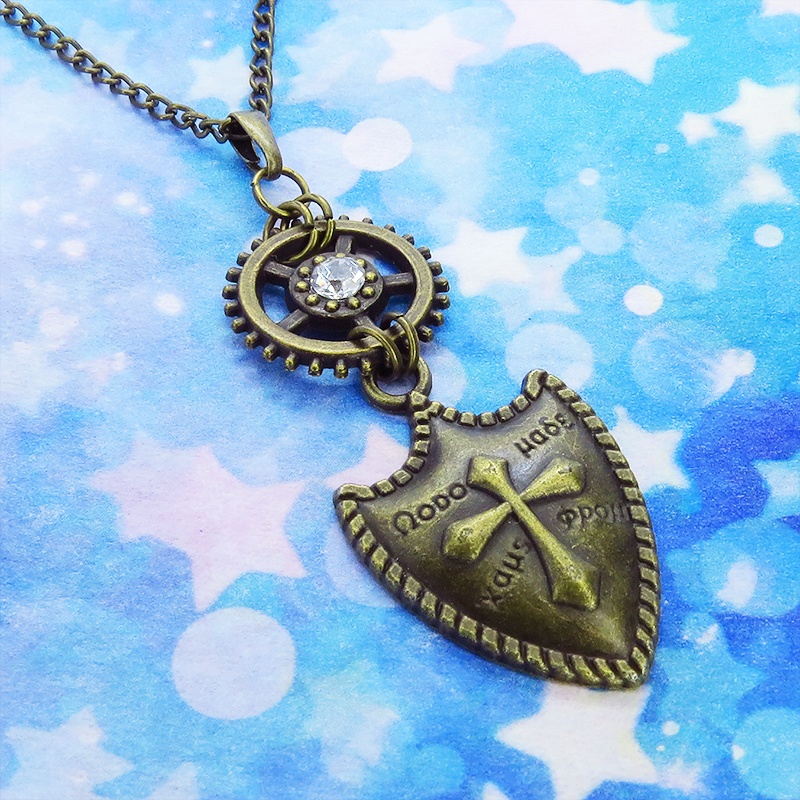 アンティークゴールド 盾(シールド)と歯車のゴシックネックレス スチームパンク風 スワロフスキー エンブレム 長さ調整可