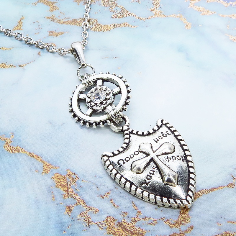 アンティークシルバー 盾(シールド)と歯車のゴシックネックレス スチームパンク風 スワロフスキー エンブレム 長さ調整可