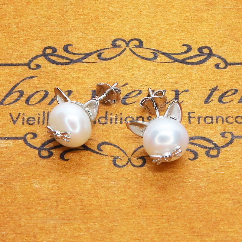ヒゲのついた可愛い猫耳パールのピアス 淡水パール シルバー925