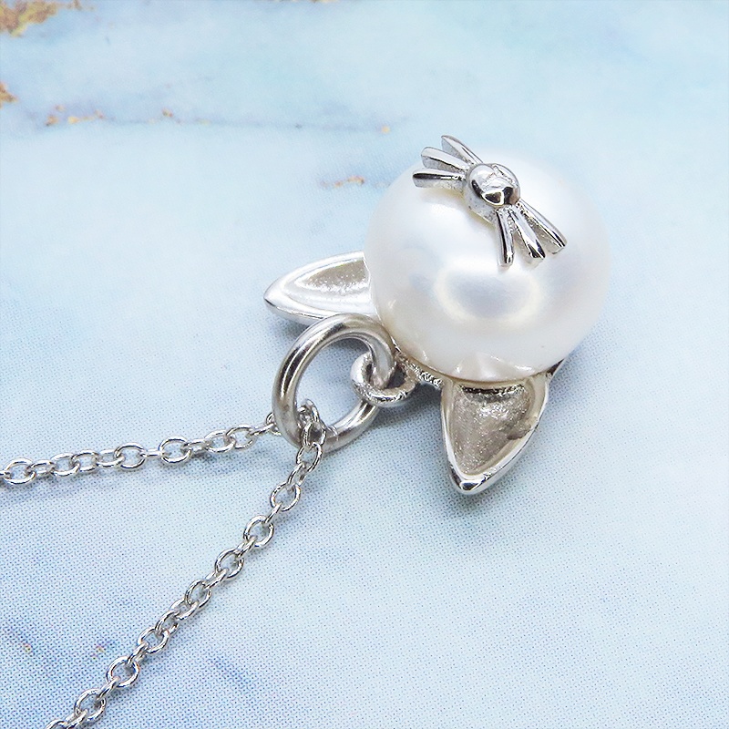 シルバー925 ひげつき猫耳パールのペンダント型ネックレス 淡水パール(ナチュラルホワイト)アジャスター可