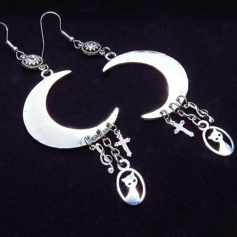 アンティークシルバー 猫と三日月のピアス タッセル調 メタル ラインストーン ロザリオ 音符 ユニセックス