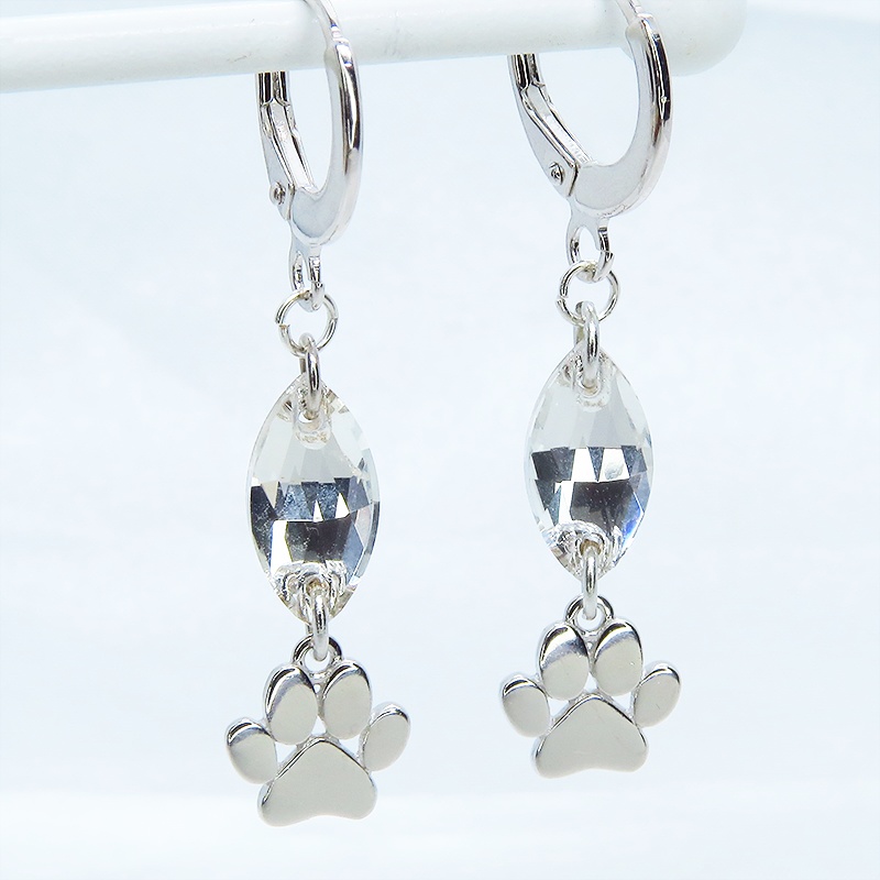 【再々販】シルバー925 肉球をあしらったモチーフとスワロフスキーを組み合わせたフープピアス リングピアス 猫 犬