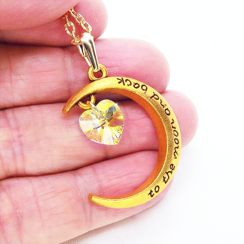 マットゴールド 三日月とハート型スワロフスキー・クリスタルを組み合わせたネックレス クリスタルオーロラ 長さ調整可