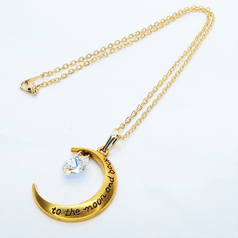 マットゴールド 三日月とハート型スワロフスキー・クリスタルを組み合わせたネックレス クリスタルオーロラ 長さ調整可