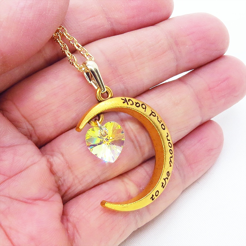 マットゴールド 三日月とハート型スワロフスキー・クリスタルを組み合わせたネックレス クリスタルオーロラ 長さ調整可