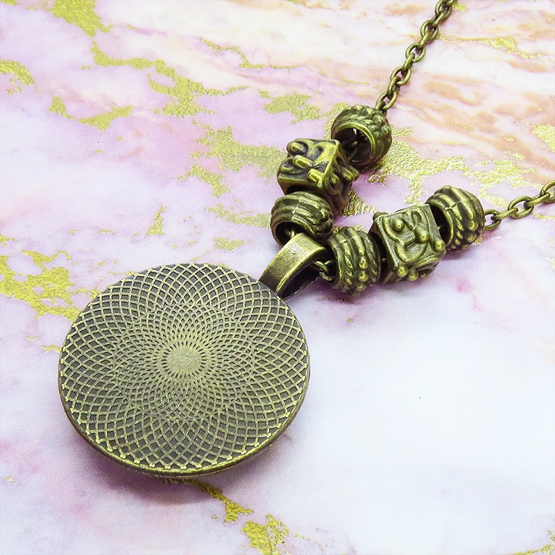 アンティーク調ペンダント・ネックレス 方位磁針 重力針 羅針盤 スチームパンク風 ガラス アジャスター追加可