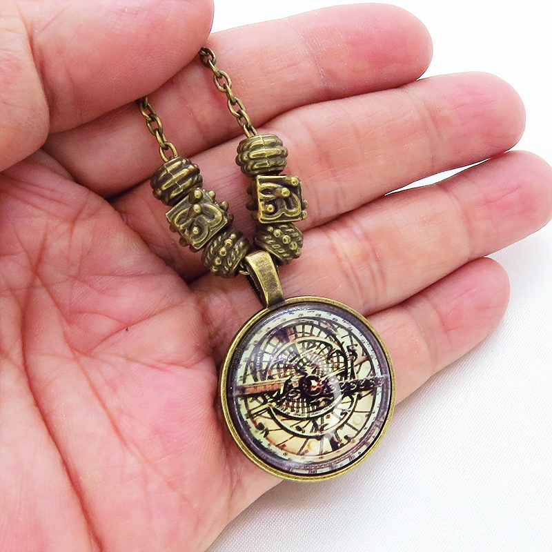 アンティーク調ペンダント・ネックレス 方位磁針 重力針 羅針盤 スチームパンク風 ガラス アジャスター追加可