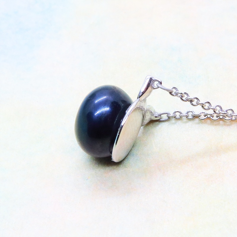 シルバー925 シンプルにさり気なく大人可愛いブラックパール猫耳ネックレス 淡水パール アジャスター追加可