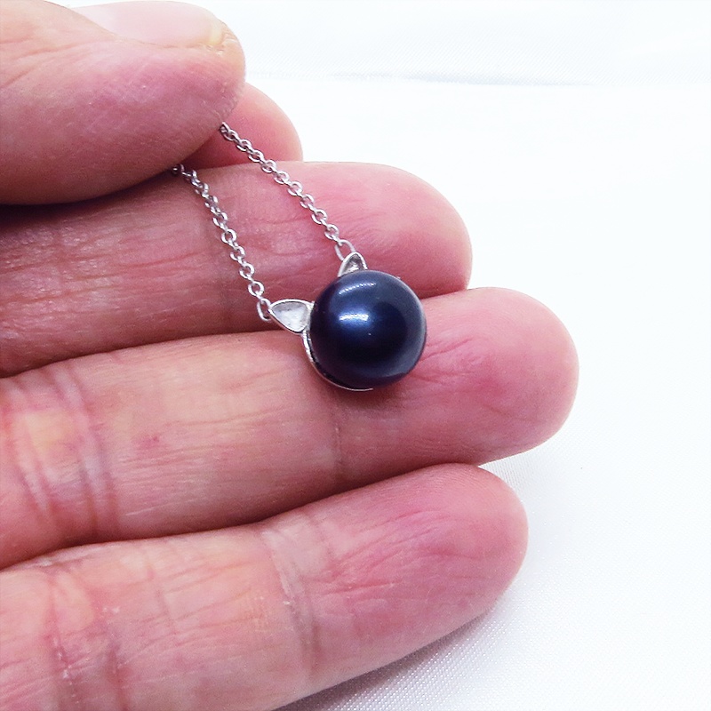 シルバー925 シンプルにさり気なく大人可愛いブラックパール猫耳ネックレス 淡水パール アジャスター追加可