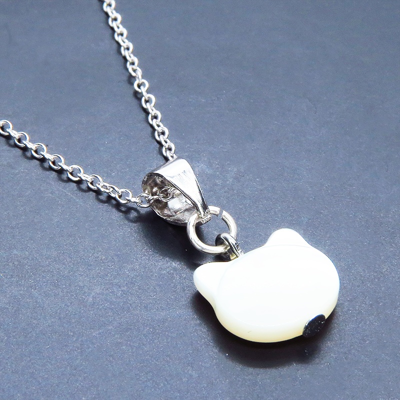 シルバー925 ホワイトマザーオブパール 白蝶貝(ホワイトシェル)の猫モチーフネックレス
