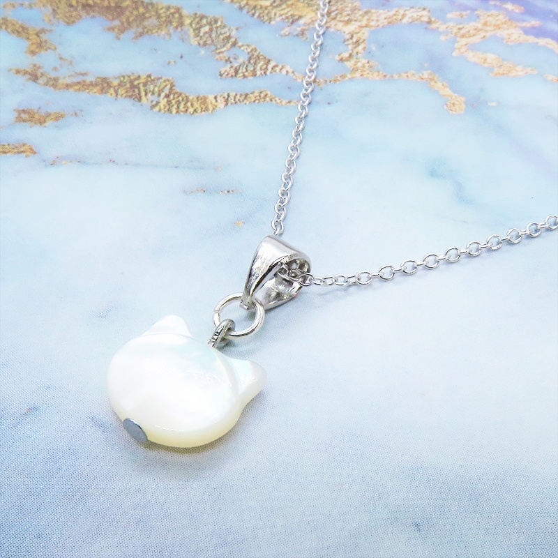 シルバー925 ホワイトマザーオブパール 白蝶貝(ホワイトシェル)の猫モチーフネックレス