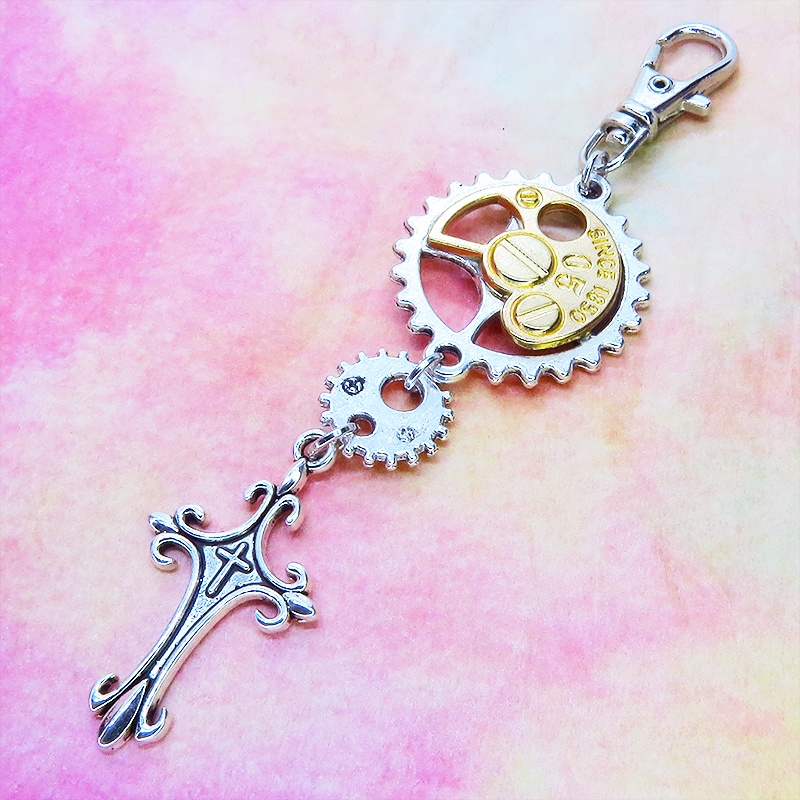 スチームパンク風アンティークシルバーの歯車とロザリオのキーホルダー チャーム ファスナーチャーム バッグチャーム