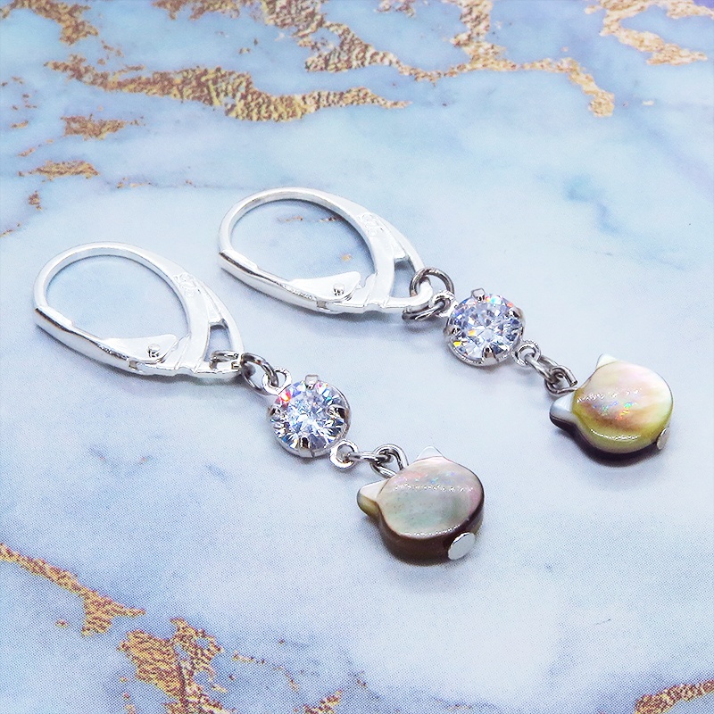 シルバー925 ブラックマザーオブパール 黒蝶貝(ブラックシェル)の猫モチーフピアス キュービックジルコニア リング