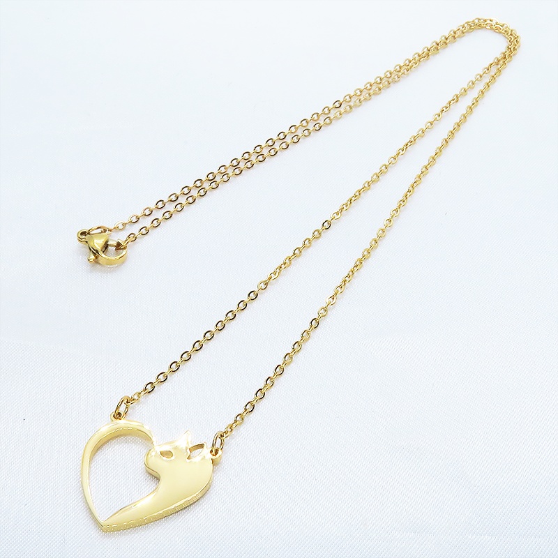 ステンレス製ゴールドカラーの猫とハートを組合せた可愛いモチーフのネックレス オープンハートネックレス
