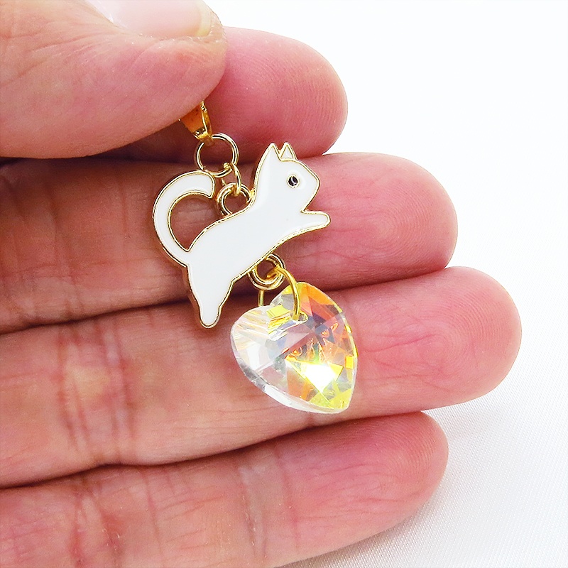 シルバー925 白猫モチーフとスワロフスキー・クリスタルのネックレス 18Kゴールドプレイテッド