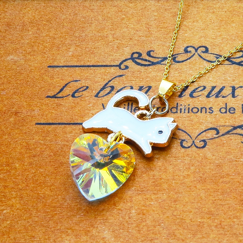 シルバー925 白猫モチーフとスワロフスキー・クリスタルのネックレス 18Kゴールドプレイテッド