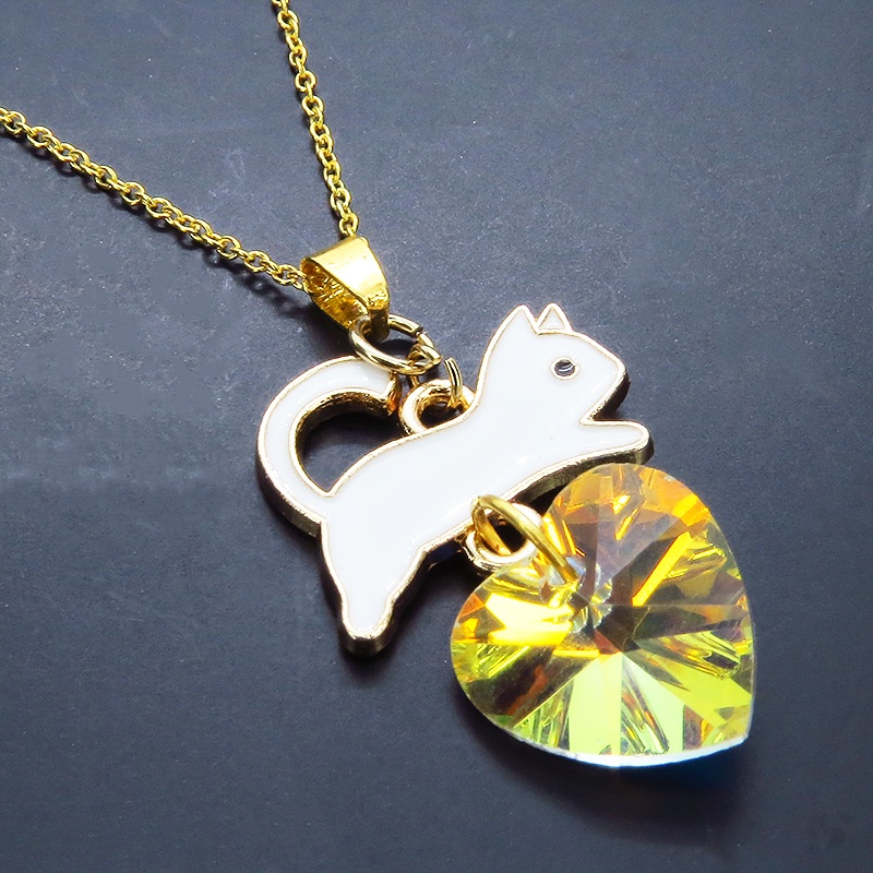 シルバー925 白猫モチーフとスワロフスキー・クリスタルのネックレス 18Kゴールドプレイテッド