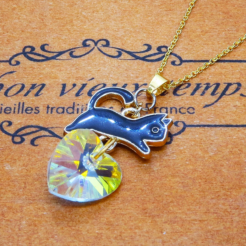 シルバー925 黒猫モチーフとスワロフスキー・クリスタルのネックレス 18Kゴールドプレイテッド