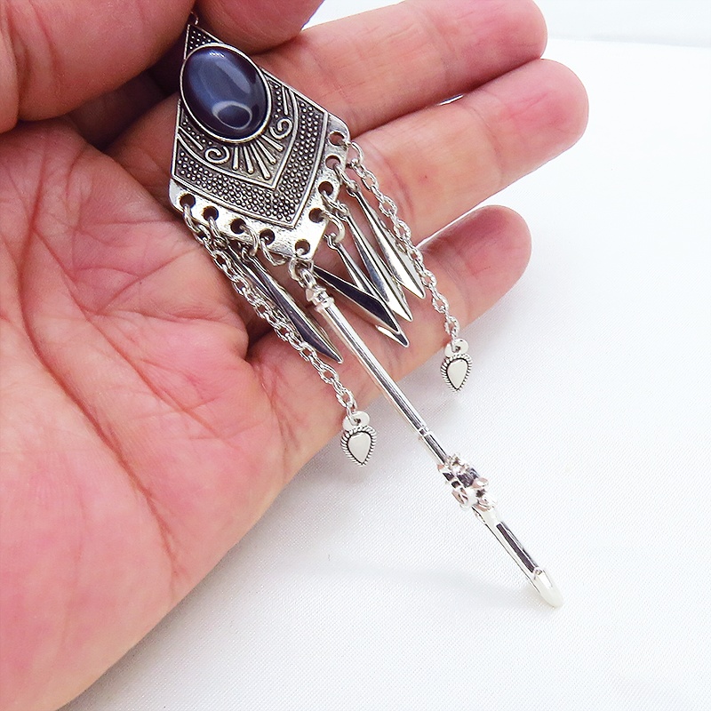 オリエンタル調ピアス ブラックキャッツアイ(猫目石)とメタルタッセルとスピアーのロングピアス 槍 太刀 ゴシック サージカル可