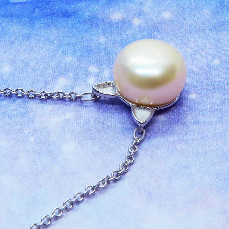 シルバー925 淡水パール(コーラルピンク) シンプルにさり気なく大人可愛い猫耳パールのネックレス ワンポイント
