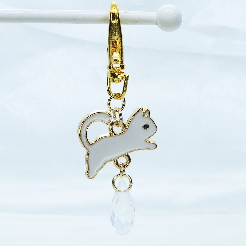 白猫モチーフとティアドロップガラス(クリスタルクリア)のかわいいファスナーチャーム キーホルダー マスクチャーム