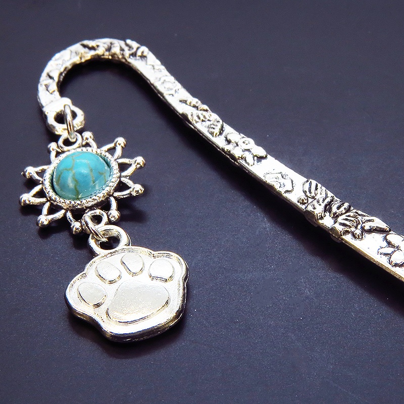 シルバーカラーの肉球とひまわりのターコイズを組合せたブックマーカー 栞 しおり 花柄模様 猫 犬