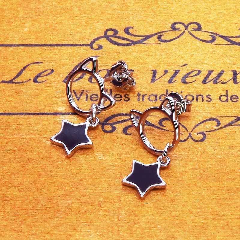 シルバー925 猫フェイスモチーフと星を組み合わせたスタッドピアス エナメル ポストピアス コンパクト