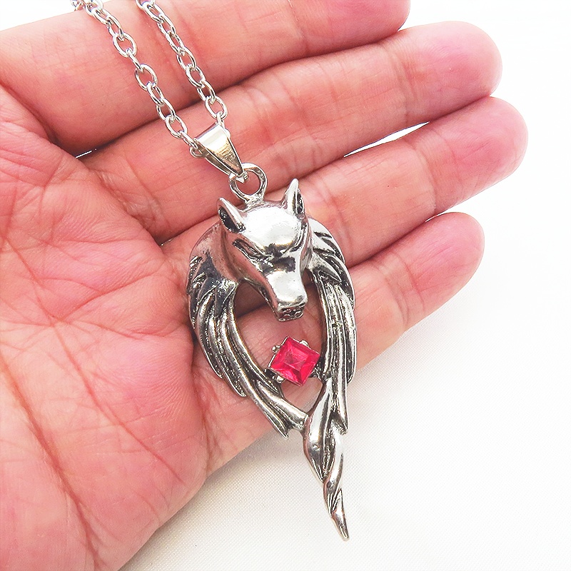 立体的な狼(ウルフ)ヘッドのペンダントネックレス レッドビーズ パンク ロック メンズ レディーズ 長さ調整可 アジャスター可