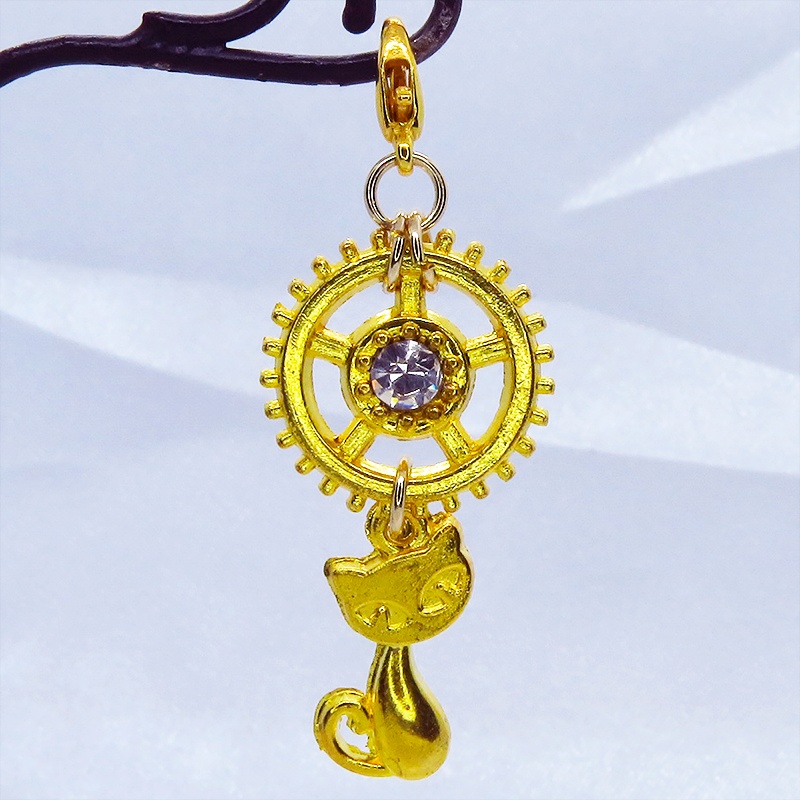 マスクチャーム 猫と大きめ歯車のチャーム ゴールドカラー スワロフスキー(クリアカラー) キーホルダー ペンダント