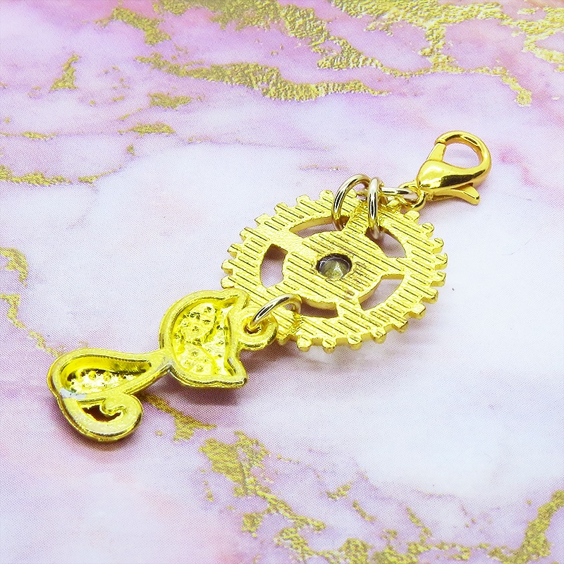 マスクチャーム 猫と大きめ歯車のチャーム ゴールドカラー スワロフスキー(クリアカラー) キーホルダー ペンダント