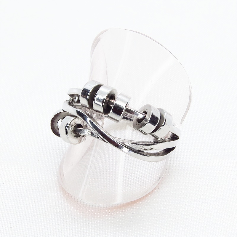 シルバー925 なめらかな曲線を描くパンクロック風メタルビーズ付きフリーサイズリング メタルビーズ可動