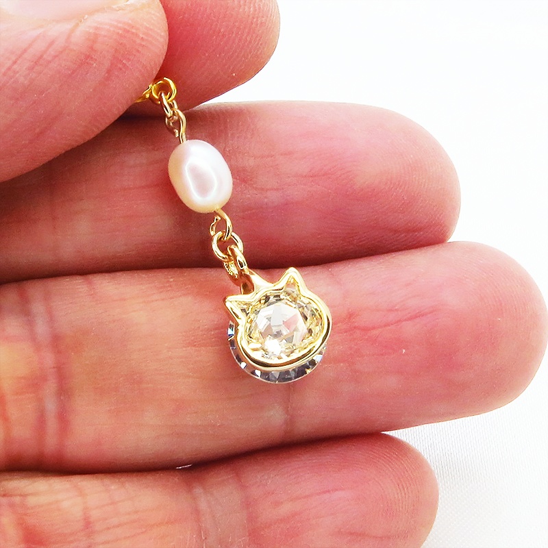 マスクチャーム ゴールド猫フレームのスワロフスキー(5色選択)と淡水パールの大人可愛いチャーム