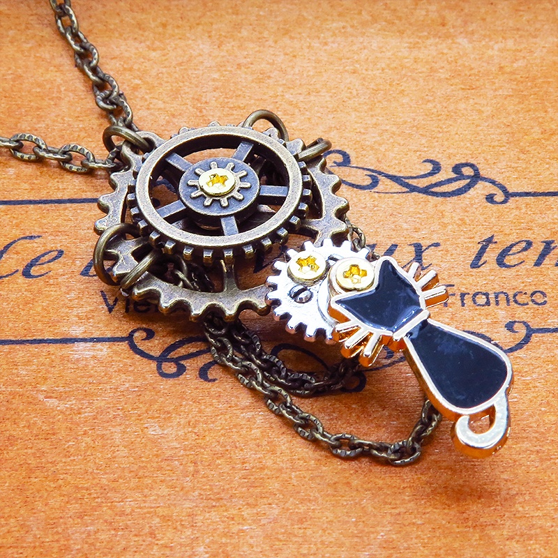スチームパンク風 可動ギミックありの黒猫と歯車のネックレス 2連チェーン 模様付きチェーン レジン加工