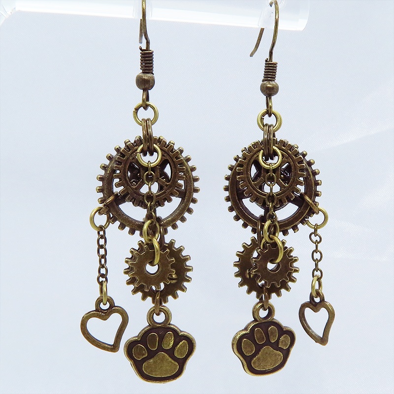 スチームパンク風アンティークカラーの肉球と歯車を組み合わせた多層チェーンピアス ハート 猫 犬