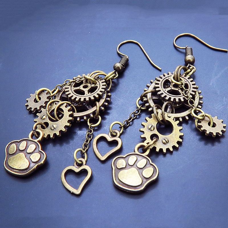スチームパンク風アンティークカラーの肉球と歯車を組み合わせた多層チェーンピアス ハート 猫 犬