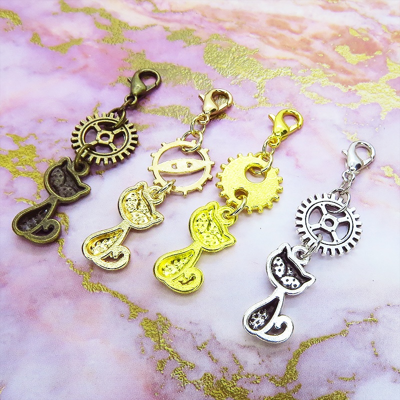 マスクチャーム 猫と歯車の可愛いチャーム 4種選択 スチームパンク風 シルバー ゴールド アンティーク マットゴールド