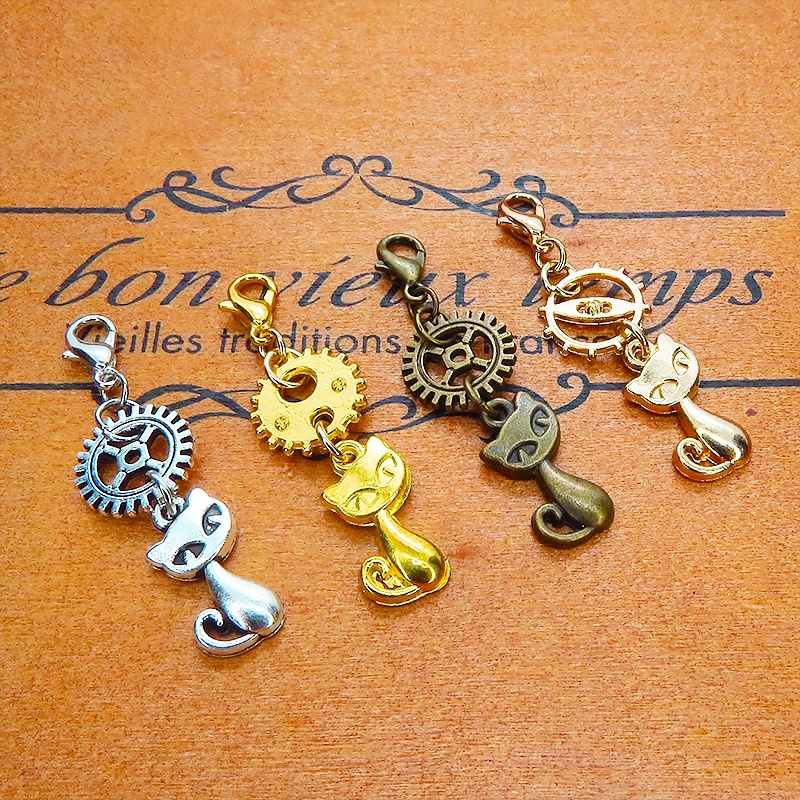 マスクチャーム 猫と歯車の可愛いチャーム 4種選択 スチームパンク風 シルバー ゴールド アンティーク マットゴールド