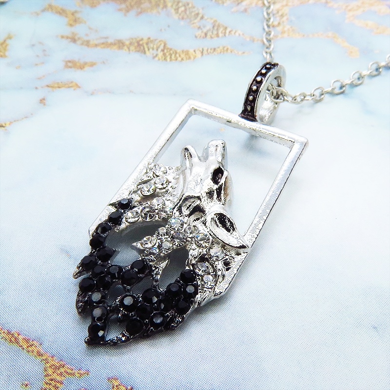 ウルフ(狼)ヘッド ネックレス パンク ロック シルバーカラー ビジュー ラインストーン 長さ調整可 アジャスター可