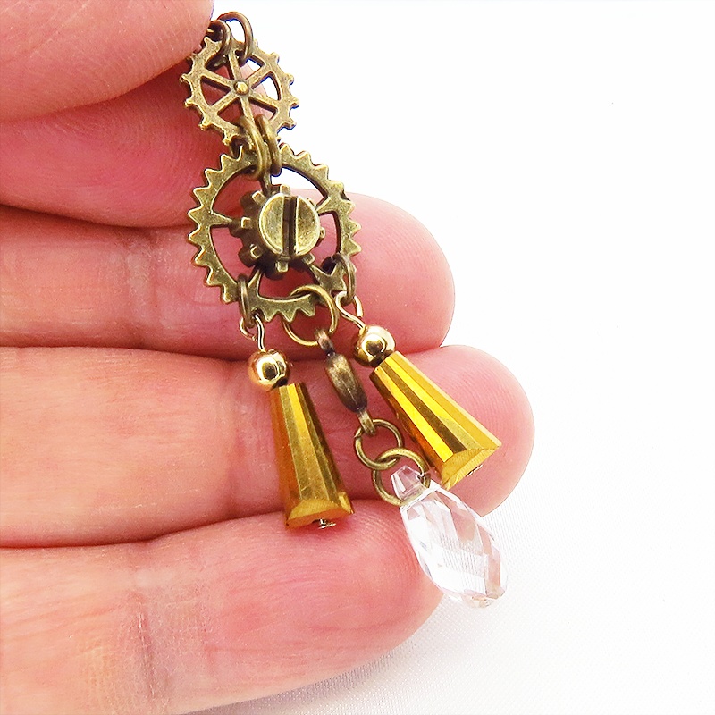 スチームパンク風 アンティークゴールド メタルタッセルピアス ガラス ラインストーン 歯車 ハート サージカル可