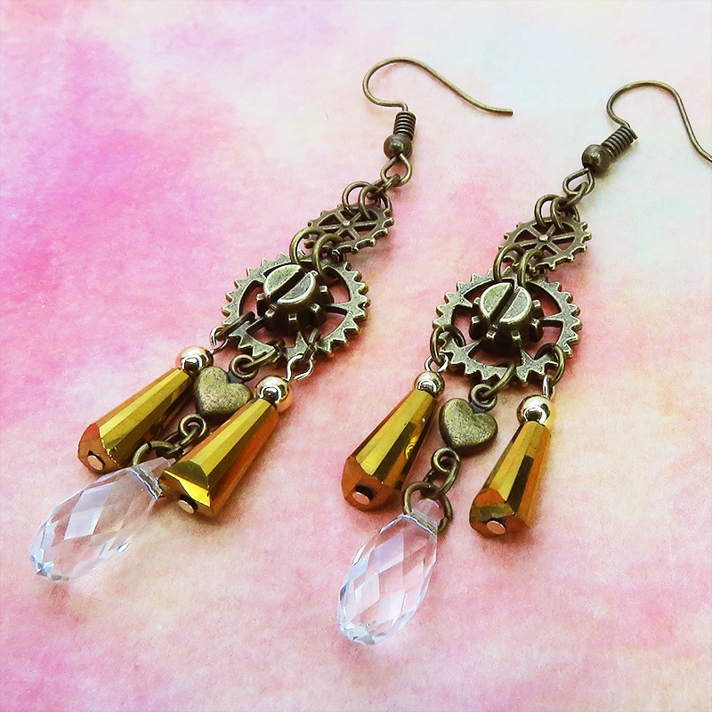 スチームパンク風 アンティークゴールド メタルタッセルピアス ガラス ラインストーン 歯車 ハート サージカル可